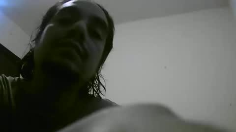 Snapshot of mad_masturbador_45 chatting on November 3, 5:03 pm Cris B online show from November 3, 5:03 pm