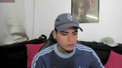 Snapshot of mad_maxxx1 chatting on October 24, 12:19 am max online show from October 24, 12:19 am