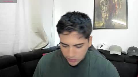 Snapshot of mad_maxxx1 chatting on October 25, 12:23 pm max online show from October 25, 12:23 pm