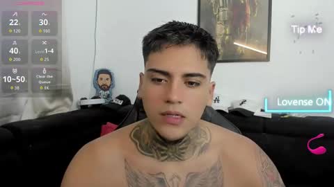 Snapshot of mad_maxxx1 chatting on November 23, 12:10 am max online show from November 23, 12:10 am