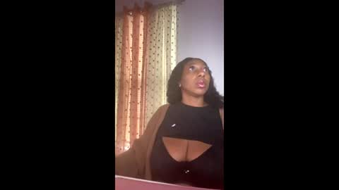 madam_glam online show from December 18, 2:12 pm