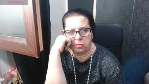 Snapshot of madam_sanjanne chatting on September 16, 7:59 pm Madam Sanjanne online show from September 16, 7:59 pm