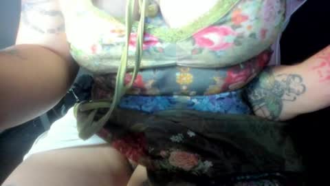 di online show from December 18, 5:30 pm