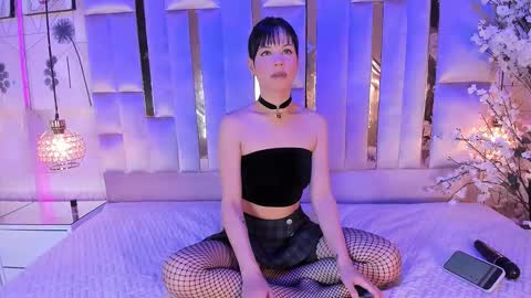  madamedesade01   online show from March 24, 9:09 pm