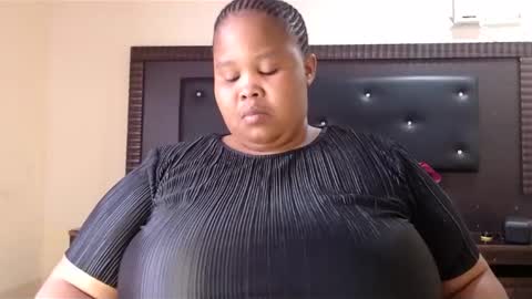 madamzee online show from February 10, 6:42 am