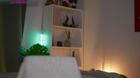 Snapshot of maddi_s_here chatting on May 28, 1:36 am Maddi online show from May 28, 1:36 am