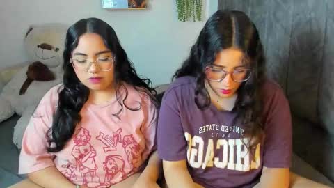 Maddie and Chelsea online show from December 22, 11:18 am