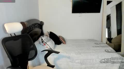 Maddie  online show from March 18, 12:19 pm