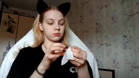 Emma online show from March 17, 9:23 am