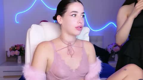 maddieperezz online show from June 4, 4:24 pm