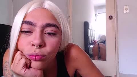 maddiie and clyde online show from September 12, 4:07 pm