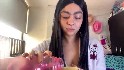 Maddie online show from March 11, 4:24 pm