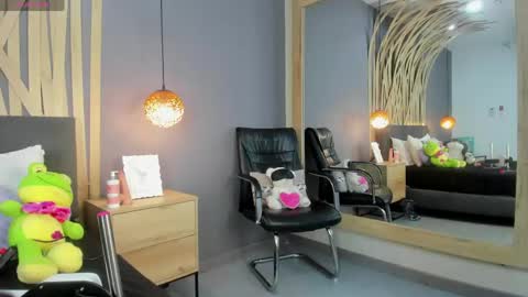 Madisson online show from May 4, 1:07 pm