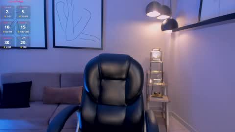 Maddison online show from April 30, 7:42 pm