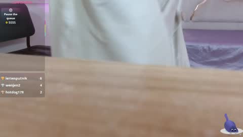 Snapshot of maddisson_tay chatting on June 3, 2:33 pm maddisson_tay online show from June 3, 2:33 pm
