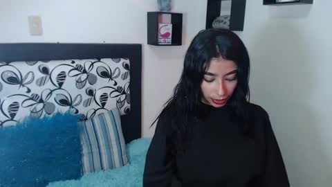 Maddy Parker  online show from December 15, 9:56 am