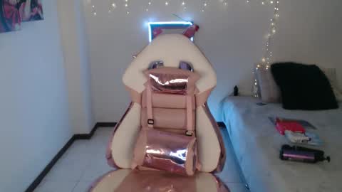 maddy_vicius19 online show from February 19, 2:51 am