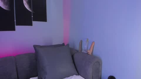 Snapshot of maddy_walker chatting on January 20, 9:11 pm Maddy online show from January 20, 9:11 pm