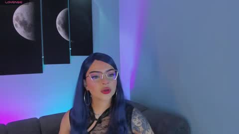 Maddy  online show from April 3, 12:25 pm