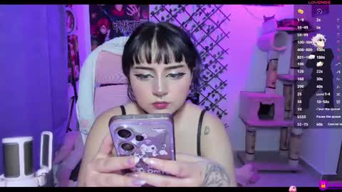 Maddy Foox online show from June 17, 12:57 am