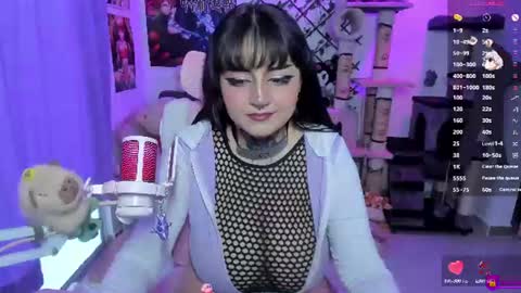 Maddy Foox online show from July 25, 11:13 pm