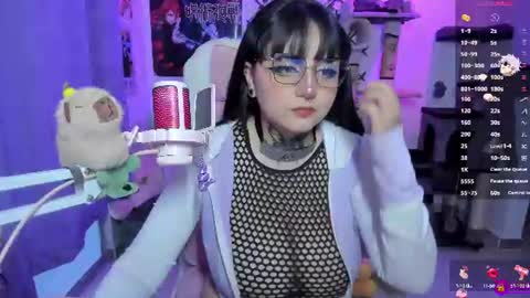 Maddy Foox online show from August 2, 11:25 pm