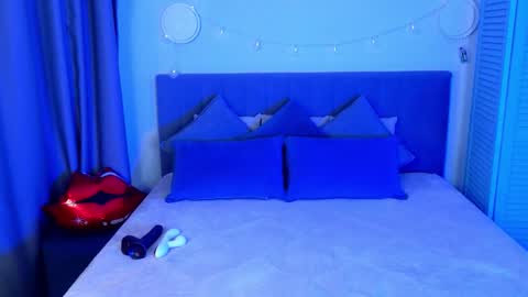 maddygarcia online show from January 15, 2:05 am