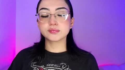 Snapshot of maddyghost chatting on September 16, 10:44 pm   Please followme and rate me your thumbs up online show from September 16, 10:44 pm