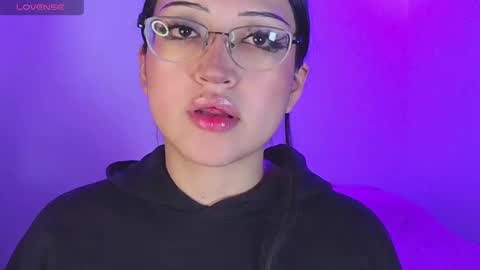 Snapshot of maddyghost chatting on November 19, 11:27 pm Please followme and rate me your thumbs up online show from November 19, 11:27 pm