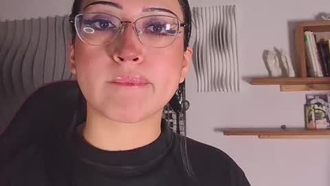 Snapshot of maddyghost chatting on November 21, 11:03 pm Please followme and rate me your thumbs up online show from November 21, 11:03 pm