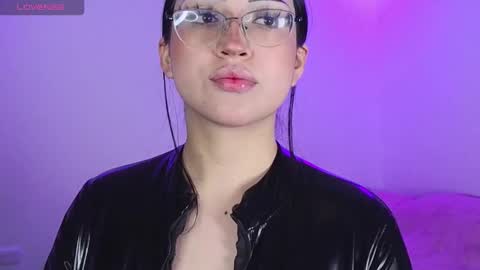 Snapshot of maddyghost chatting on November 26, 11:50 pm Please followme and rate me your thumbs up online show from November 26, 11:50 pm