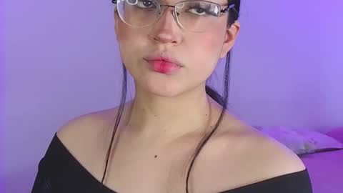 Snapshot of maddyghost chatting on December 1, 7:08 pm Please followme and rate me your thumbs up online show from December 1, 7:08 pm