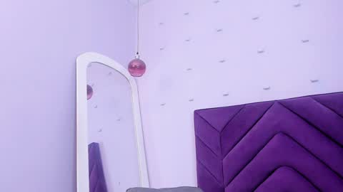 Snapshot of maddyjohnsonn chatting on February 2, 9:40 am maddyjohnsonn online show from February 2, 9:40 am