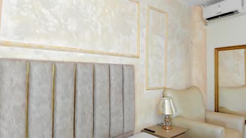 Snapshot of maddyjohnsonn chatting on February 15, 10:00 am maddyjohnsonn online show from February 15, 10:00 am