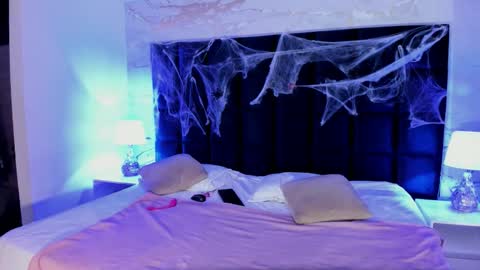 Maddy online show from October 14, 11:44 am