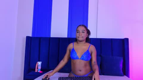 Snapshot of maddysonsweet chatting on July 10, 7:49 pm maddysonsweet online show from July 10, 7:49 pm