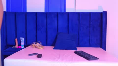 Snapshot of maddysonsweet chatting on July 12, 8:33 pm maddysonsweet online show from July 12, 8:33 pm