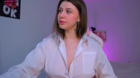 Snapshot of made_by_heaven chatting on March 12, 1:08 pm Rada online show from March 12, 1:08 pm