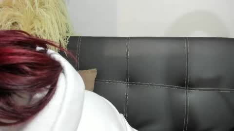 Snapshot of madelaine_blosson chatting on May 28, 10:12 am Madelaine online show from May 28, 10:12 am