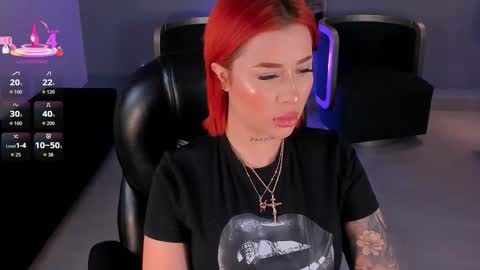 Snapshot of madelinefox_ chatting on February 13, 7:26 am Madeline online show from February 13, 7:26 am