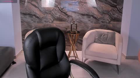 Snapshot of madelinefox_ chatting on February 26, 7:07 am Madeline online show from February 26, 7:07 am