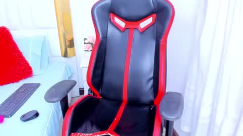 Snapshot of madelinejackson chatting on February 2, 3:10 am Madeline online show from February 2, 3:10 am