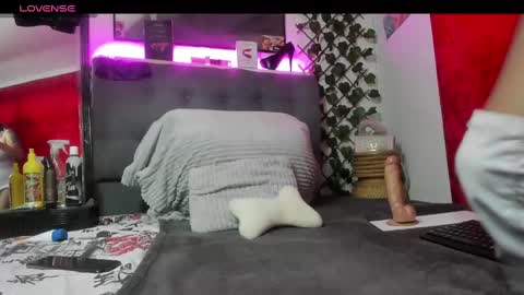 Madelyn. online show from February 12, 11:18 am