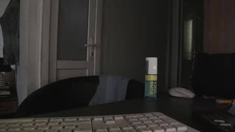 Snapshot of madelynvelure chatting on April 23, 4:31 pm madelynvelure online show from April 23, 4:31 pm