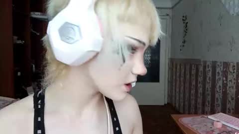 Alice Kaneki online show from March 3, 7:25 am