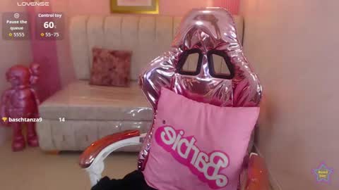 Snapshot of madhison_klain_s chatting on July 6, 8:44 pm Madhison online show from July 6, 8:44 pm