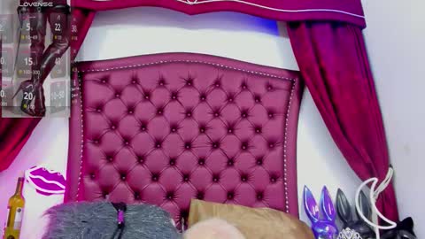 Maddison online show from September 18, 1:35 pm