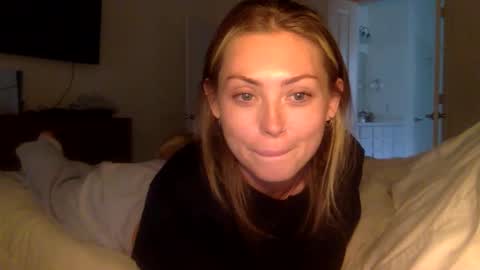 mari rose online show from November 1, 10:23 pm