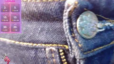 madison_oli online show from November 12, 12:05 pm