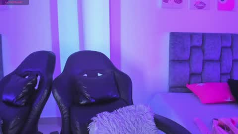 Madison Rosee online show from May 3, 12:27 am